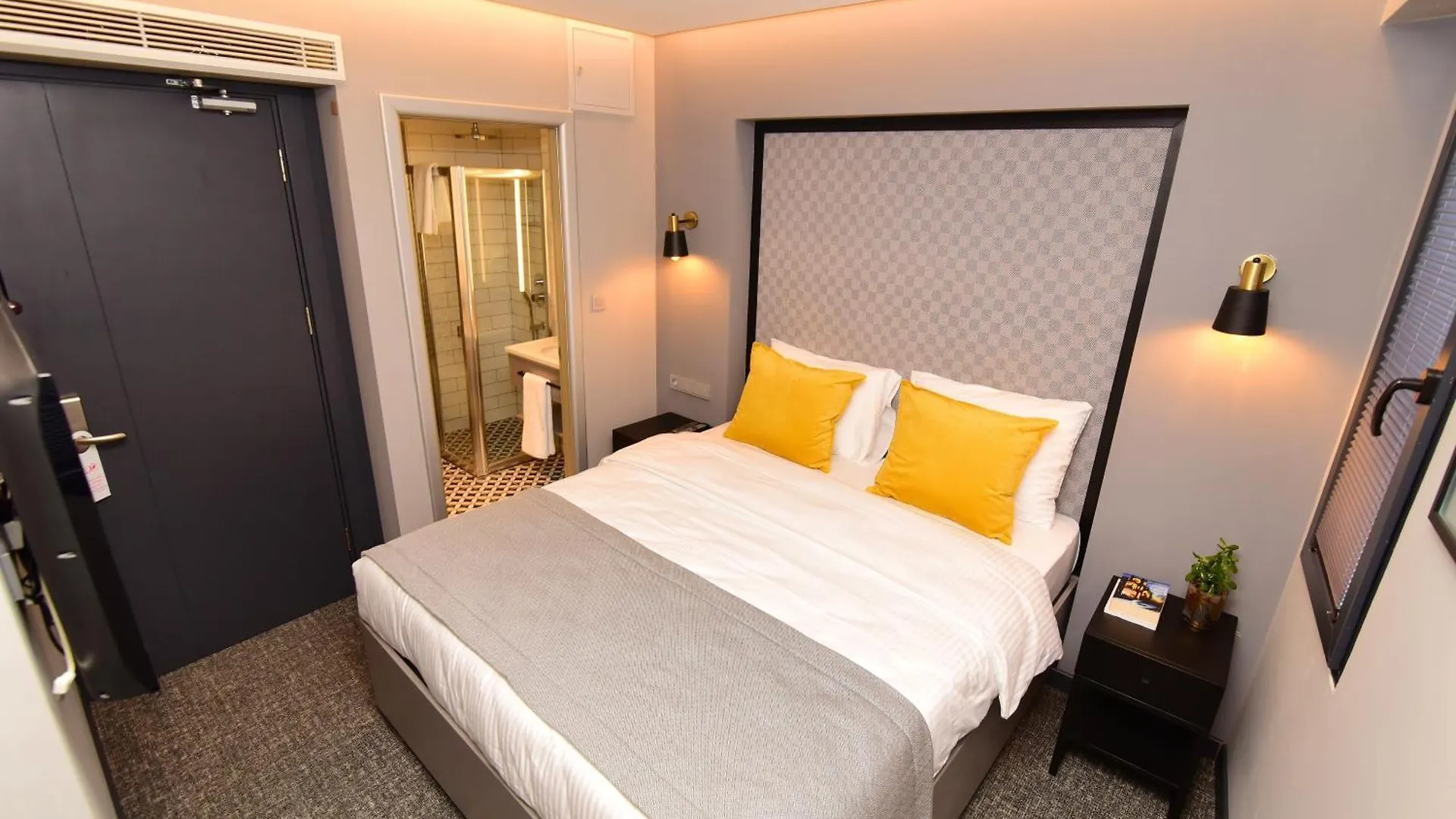The Row Taksim Hotel Стамбул